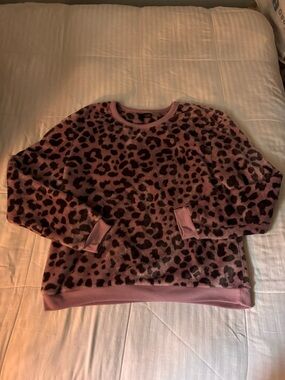 Cold Crush Light Purple Leopard Plush Crewneck
